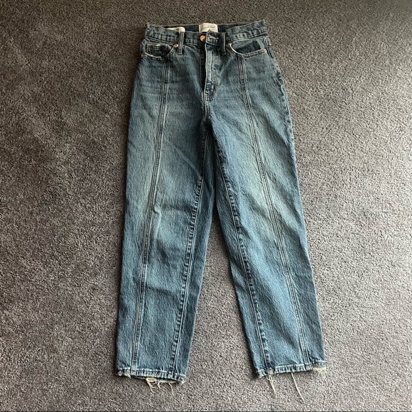 Universal Thread Vintage Straight Jeans 